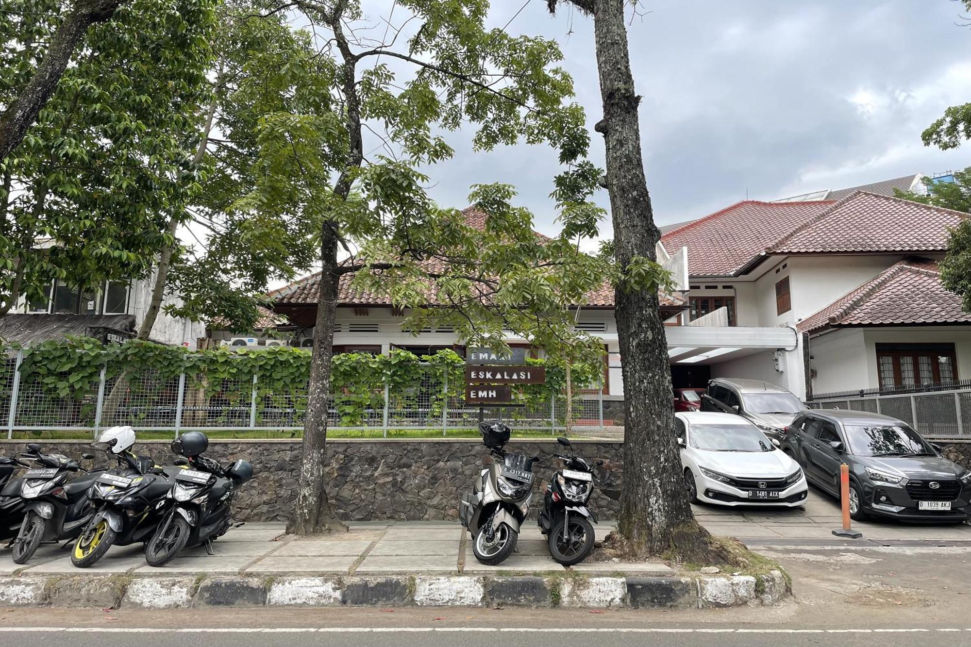 Emaki Bumi Singgah Hotel Bandung Buitenkant foto